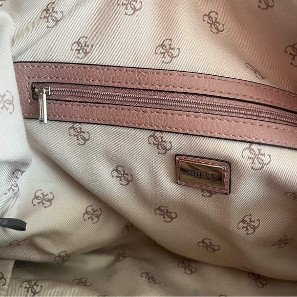 Guess large handbag crossbody NWOT pink mauve women’s purse pockets long strap - Picture 13 of 16